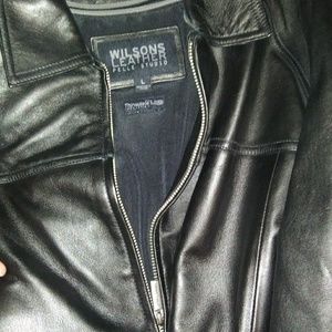 Wilson's Leather Pelle Studio